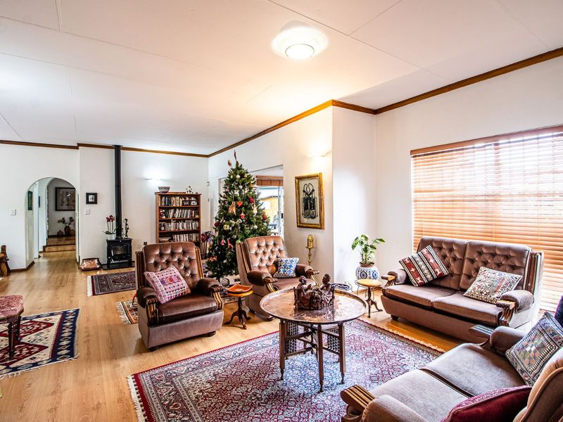 House For Sale in Garsfontein - Photo 3