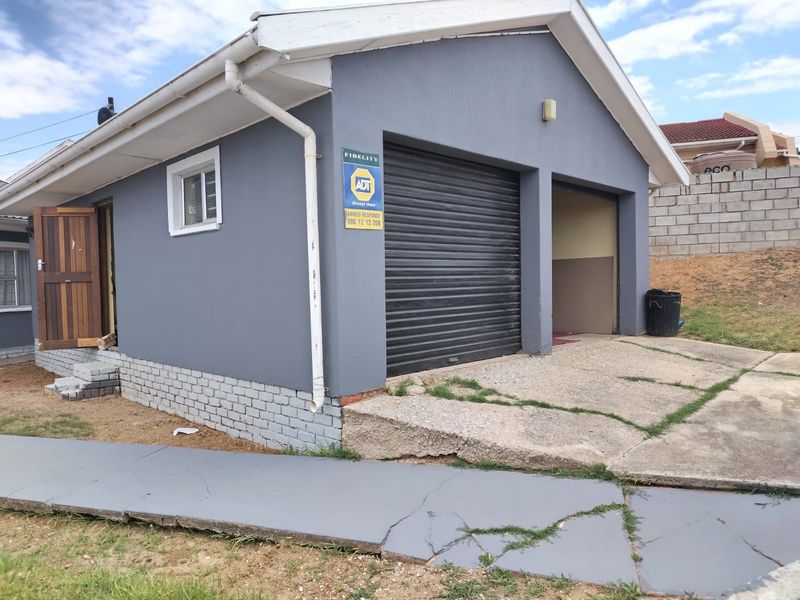 House For Sale in Kwamagxaki - Photo 3