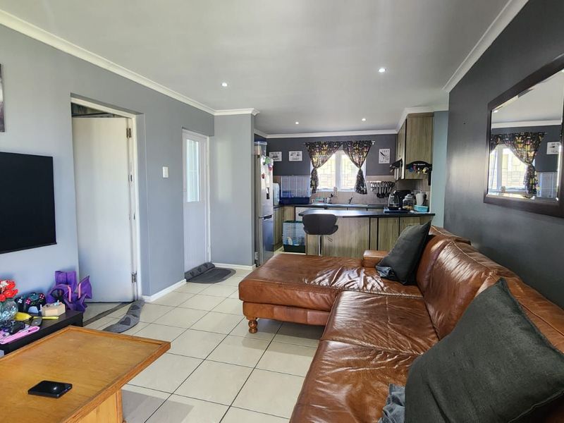 Townhouse For Sale in Bridgemeade - Photo 4