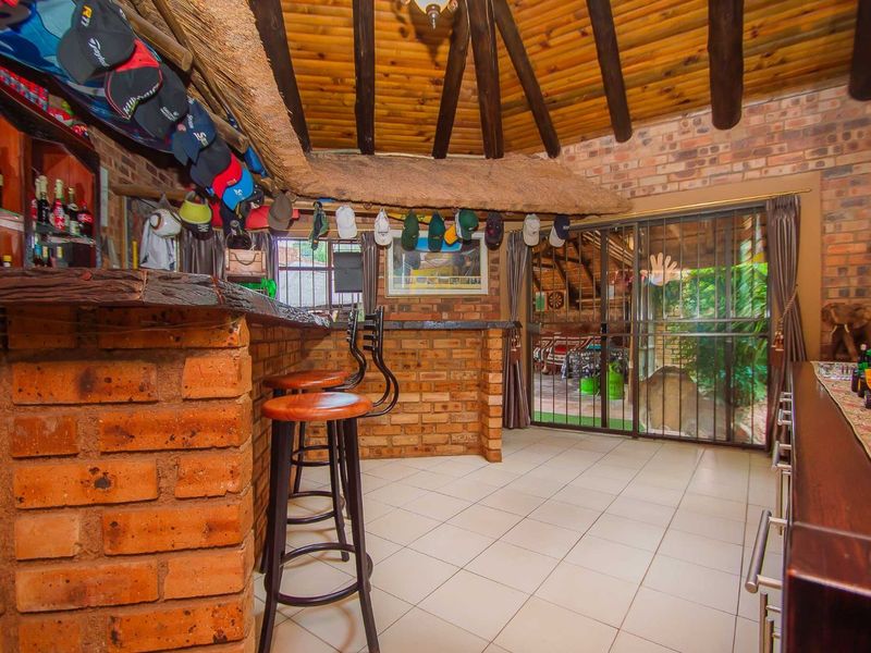 House For Sale in Kloofendal - Photo 10
