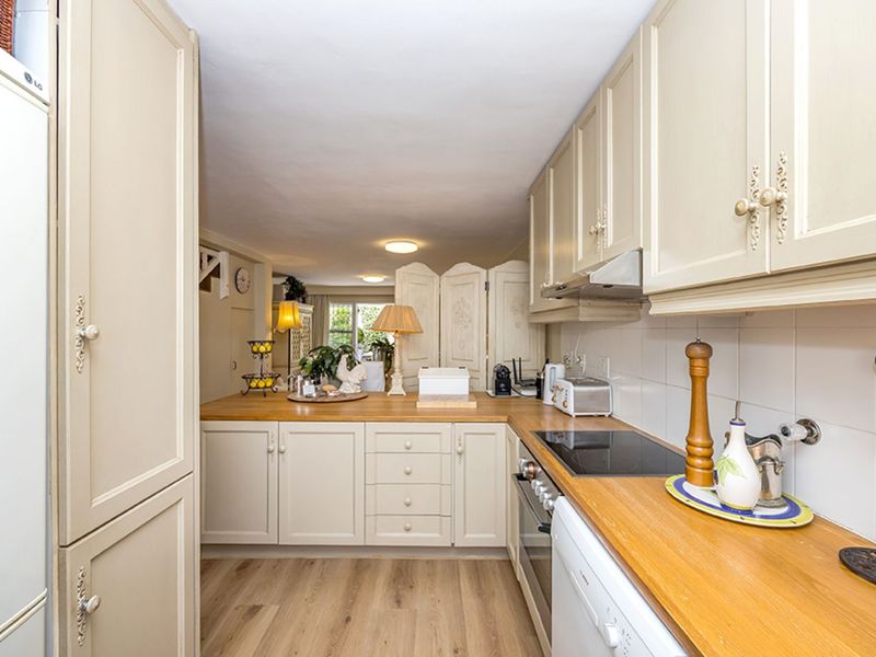 Townhouse For Sale in Wynberg Upper - Photo 8