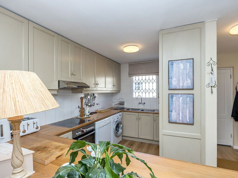 Townhouse For Sale in Wynberg Upper - Photo 6