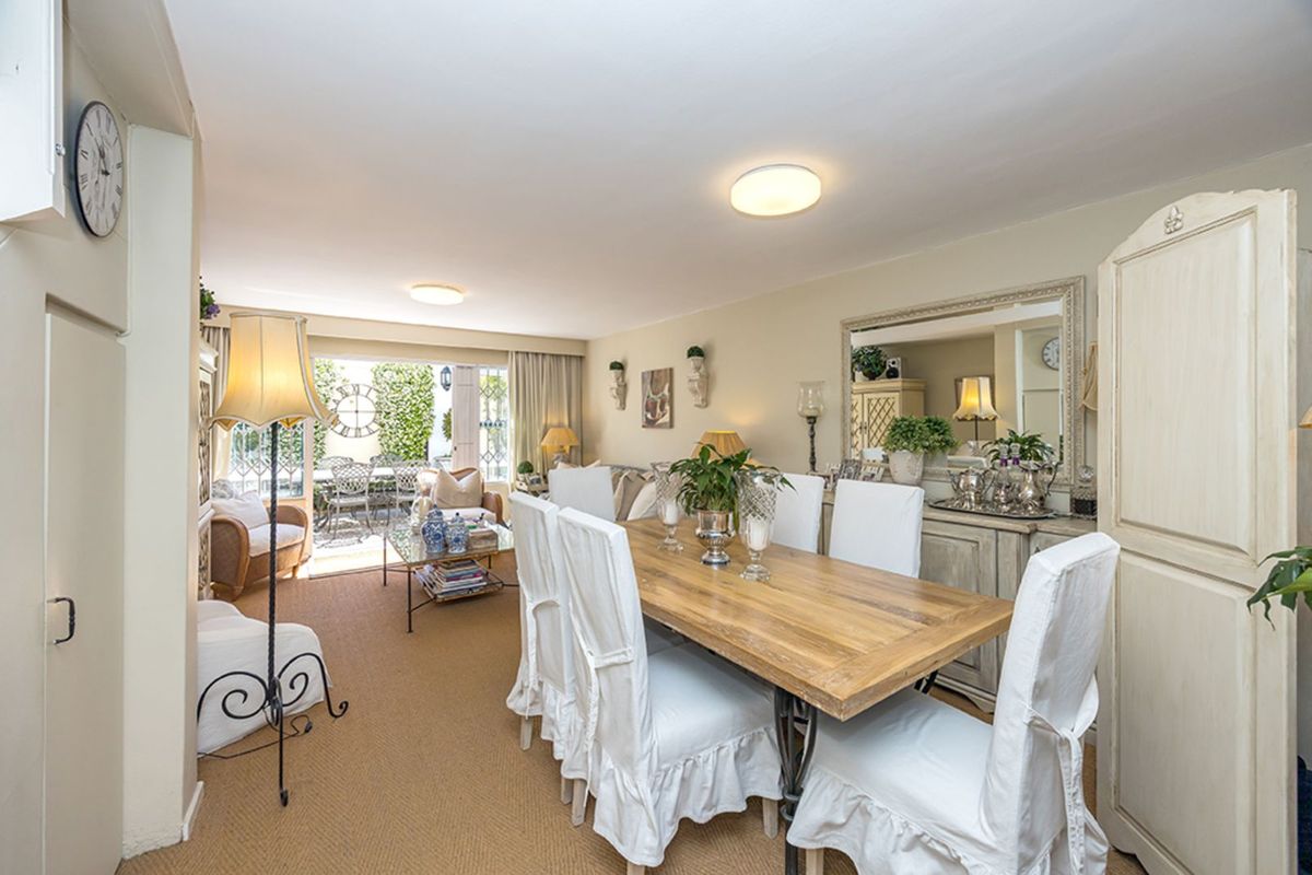 Townhouse For Sale in Wynberg Upper - Photo 2