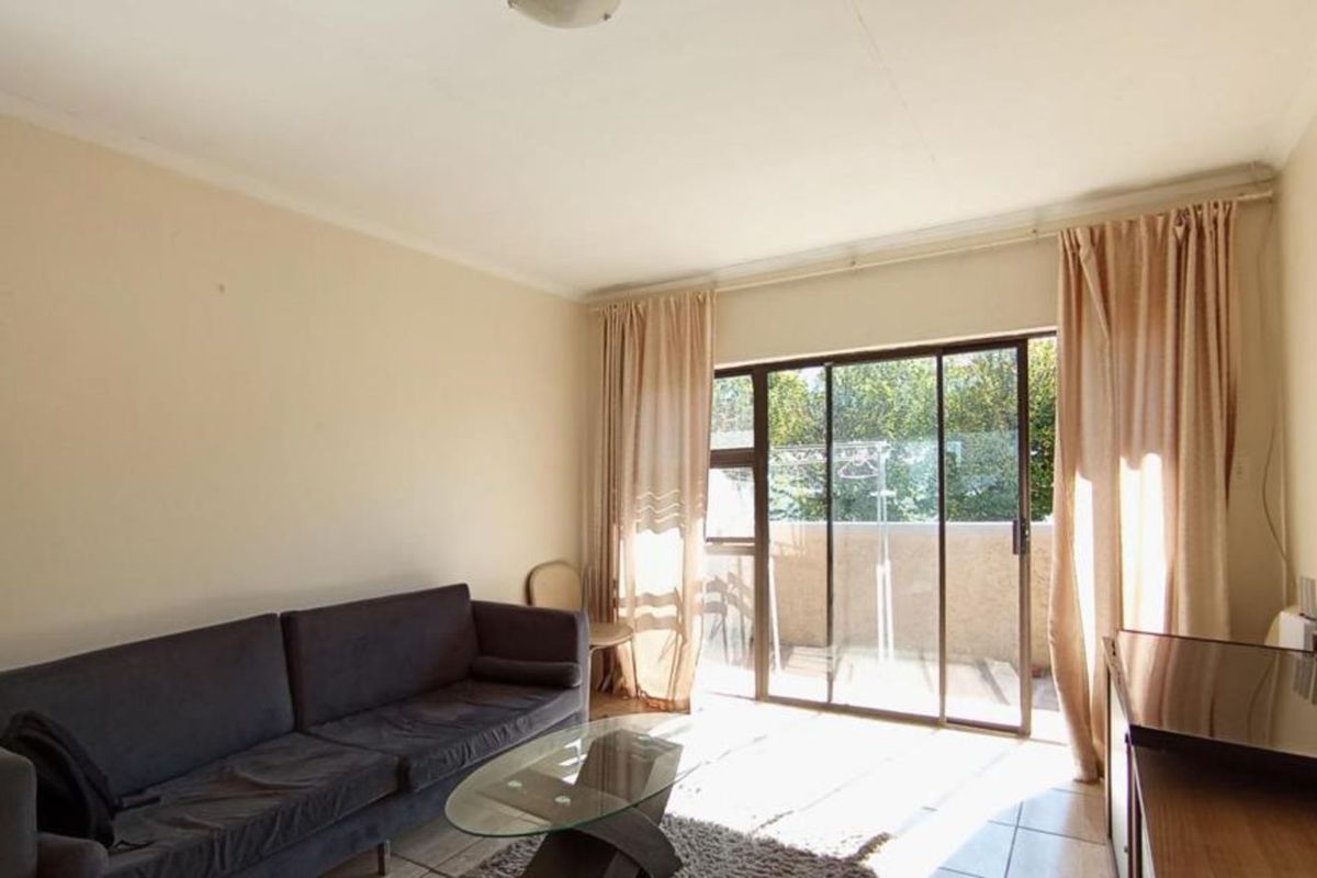 Apartment For Sale in Buccleuch - Photo 2
