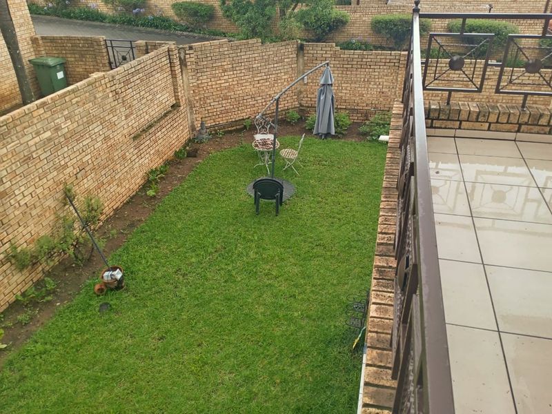 Townhouse For Sale in Randpark Ridge - Photo 5