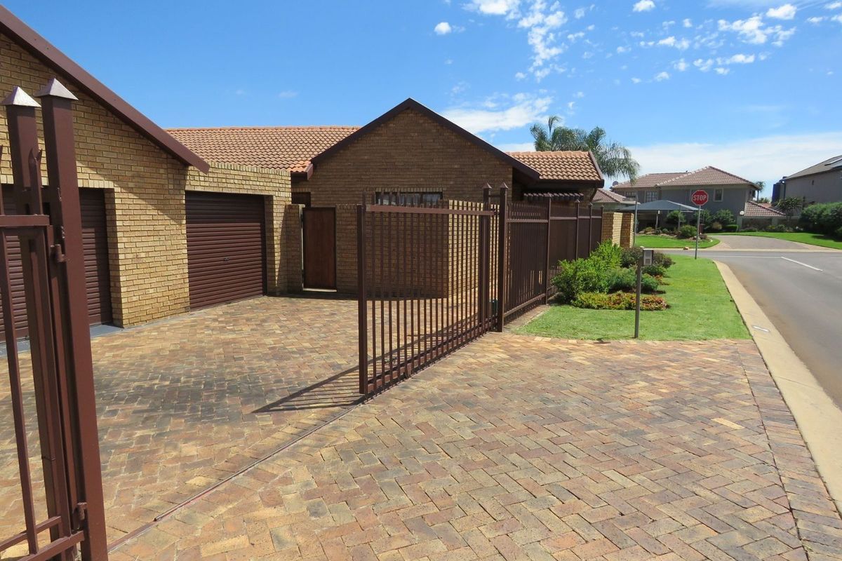 House For Sale in Wierdaglen Estate - Photo 2