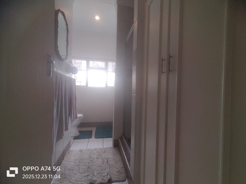 Townhouse For Sale in Irene Park - Photo 10