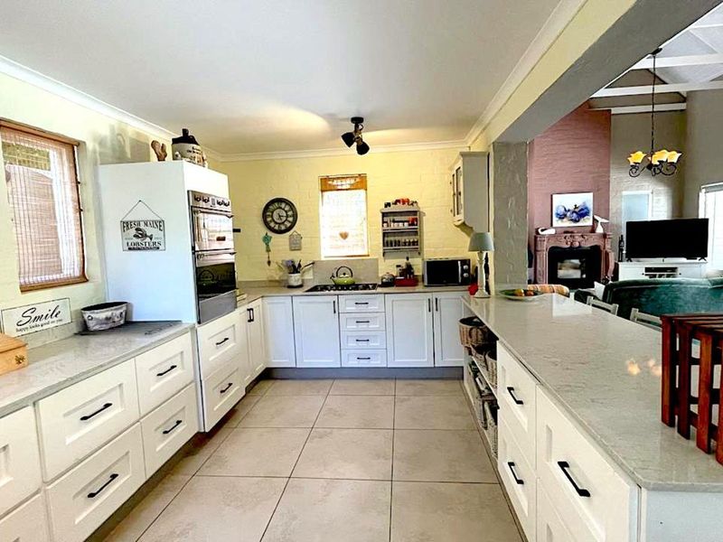 House For Sale in Kingfisher Creek - Photo 10