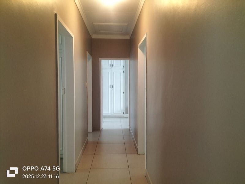 Townhouse For Sale in Irene Park - Photo 5