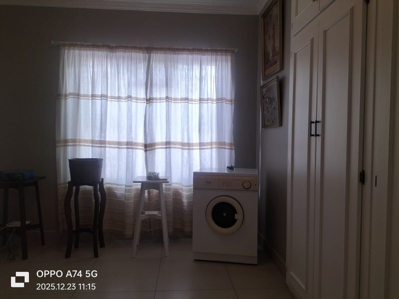 Townhouse For Sale in Irene Park - Photo 8