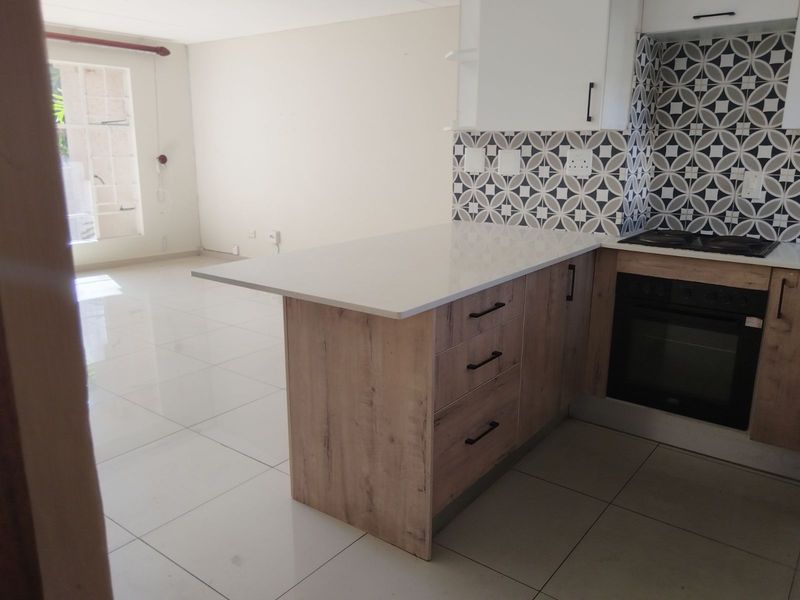 Apartment For Sale in Paulshof - Photo 9