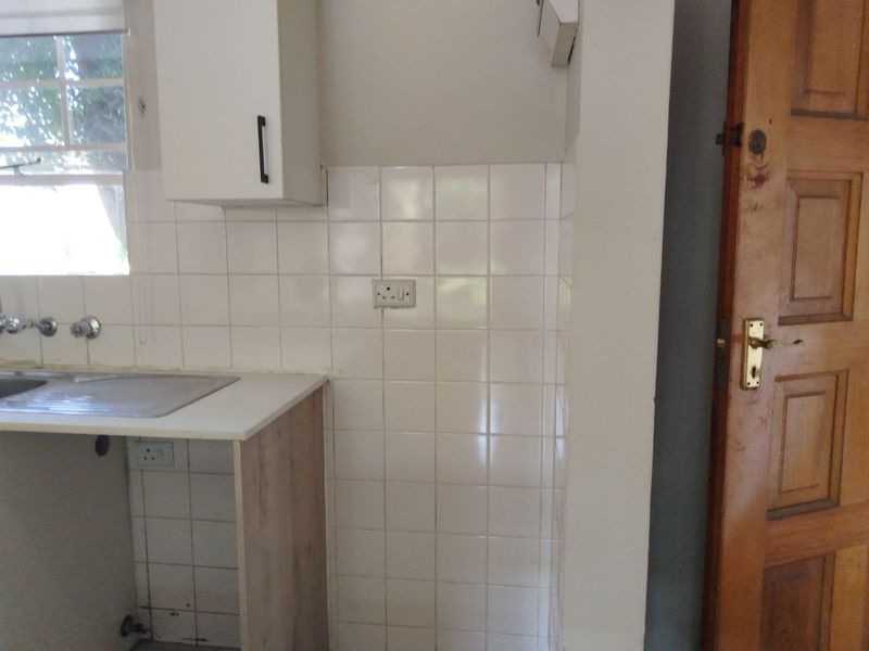 Apartment For Sale in Paulshof - Photo 8