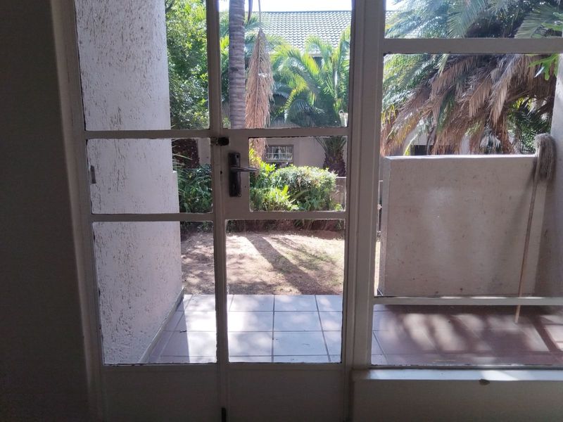 Apartment For Sale in Paulshof - Photo 4