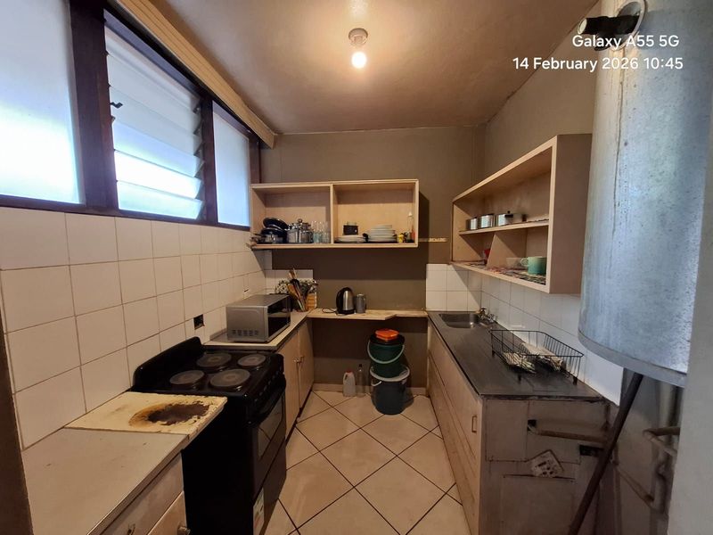 Apartment For Sale in Sunnyside - Photo 6