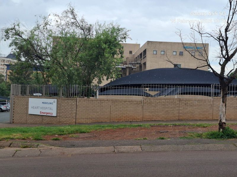 Apartment For Sale in Sunnyside - Photo 3