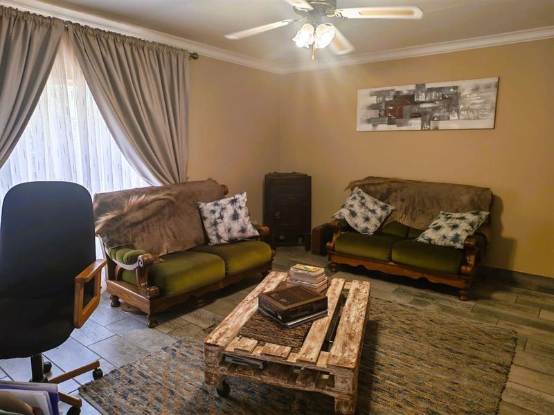 House For Sale in Modimolle Central - Photo 8