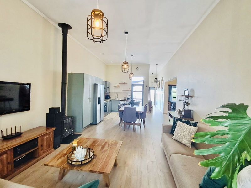 Townhouse For Sale in Jackal Creek Golf Estate - Photo 4