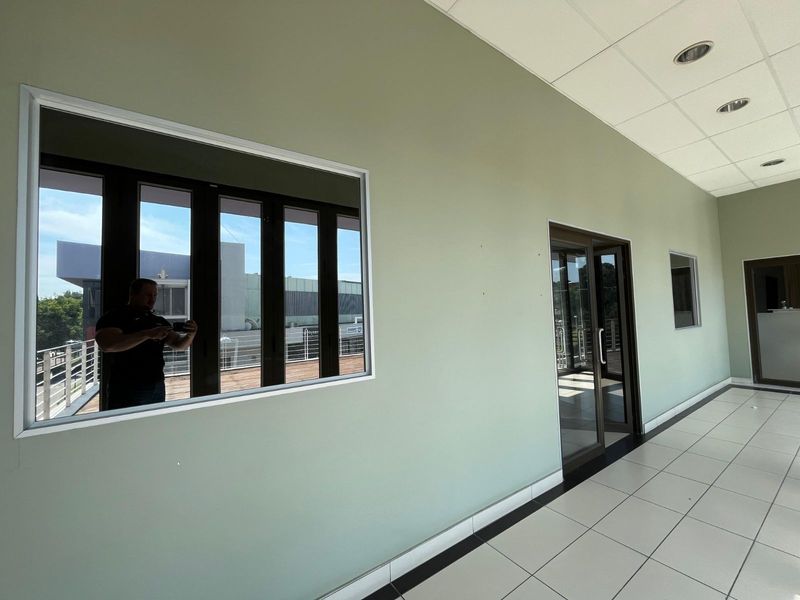 Retail To Rent in Brooklyn - Photo 9