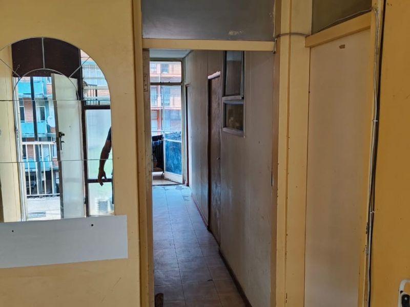 Apartment For Sale in Sunnyside - Photo 6