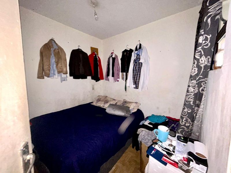 Apartment For Sale in Sunnyside - Photo 10