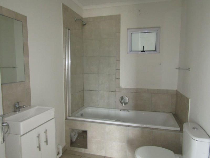 Apartment For Sale in Highbury - Photo 6