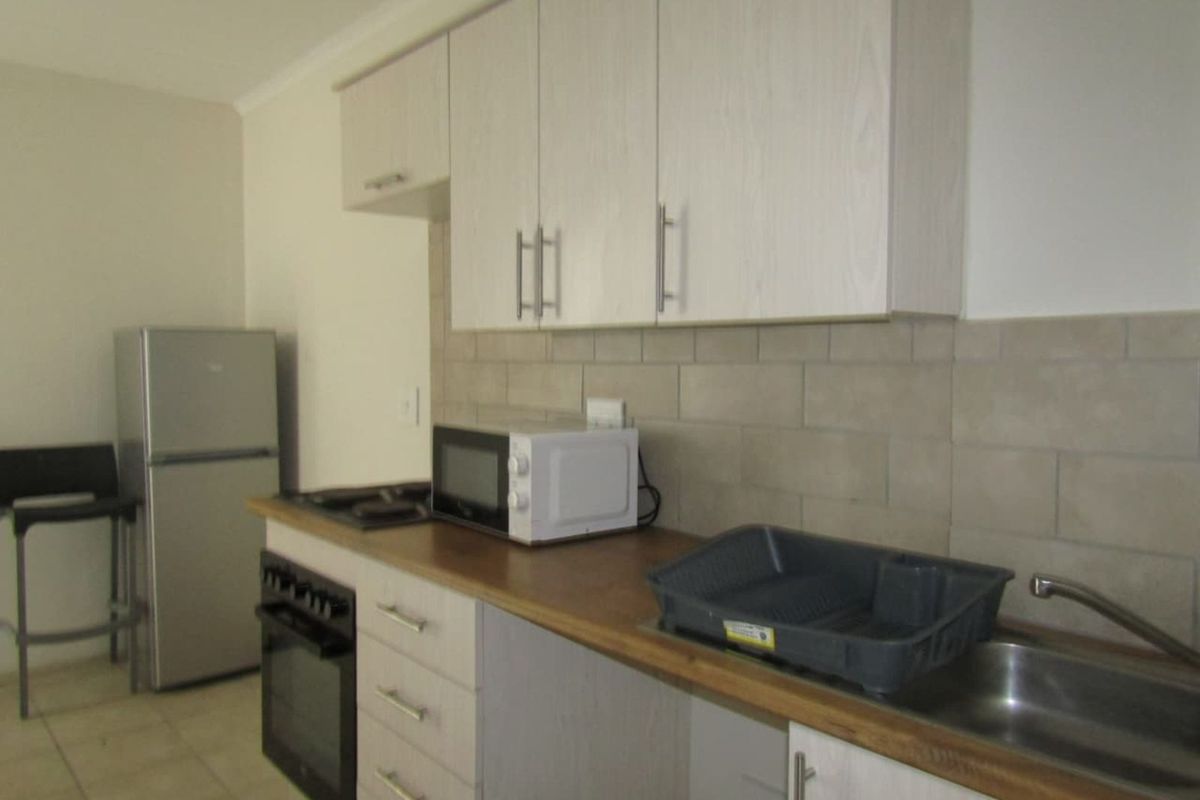 Apartment For Sale in Highbury - Photo 3