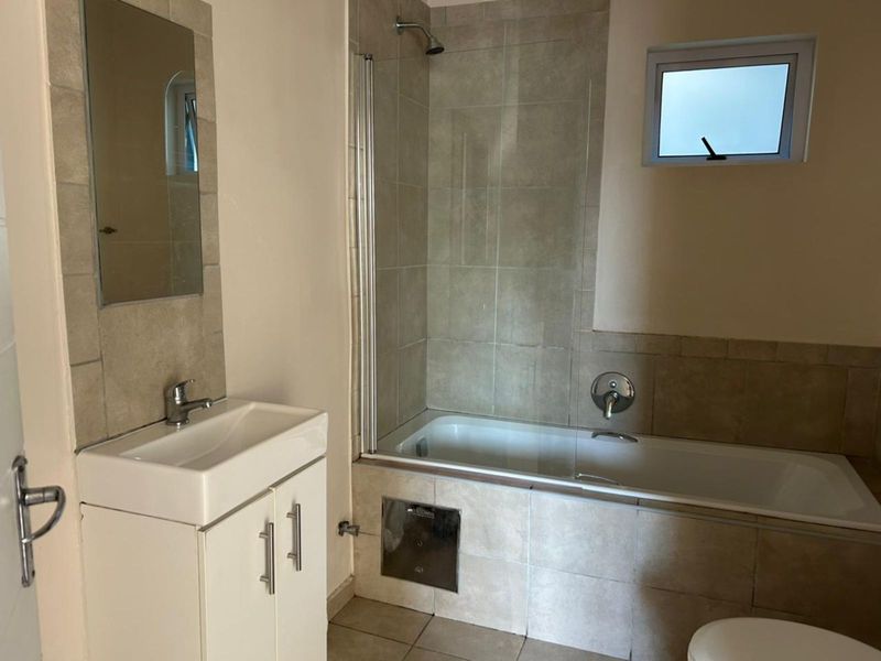 Apartment For Sale in Highbury - Photo 7