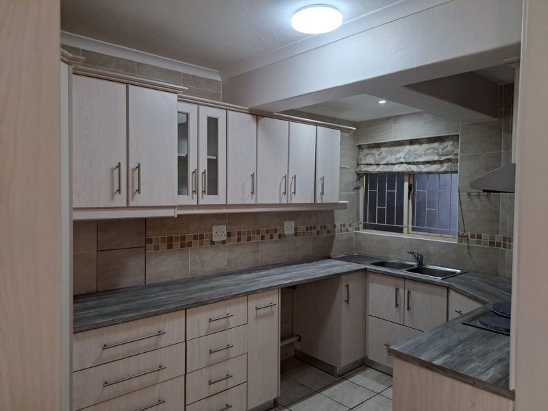 Townhouse To Rent in Dormehls Drift - Photo 6