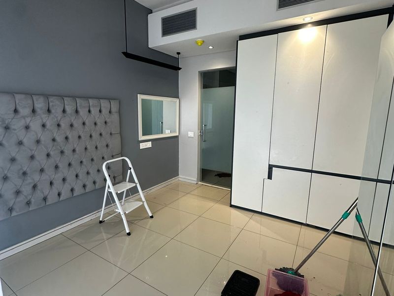 Apartment To Rent in Sandown - Photo 2