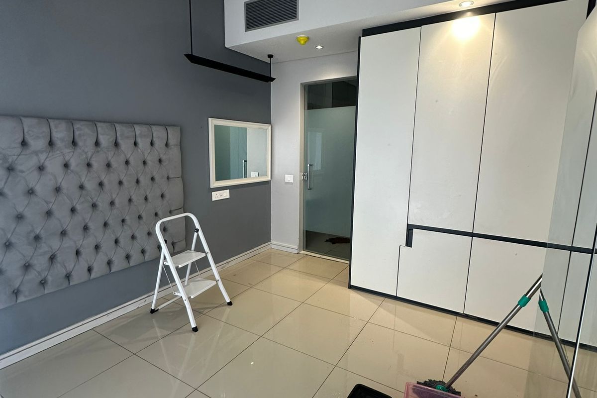 Apartment To Rent in Sandown - Photo 2