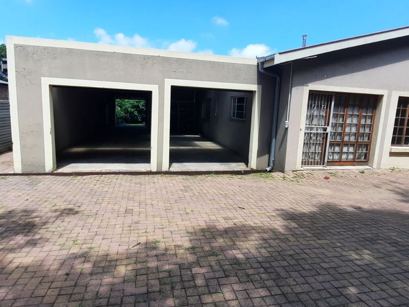 House For Sale in Ermelo Central - Photo 2