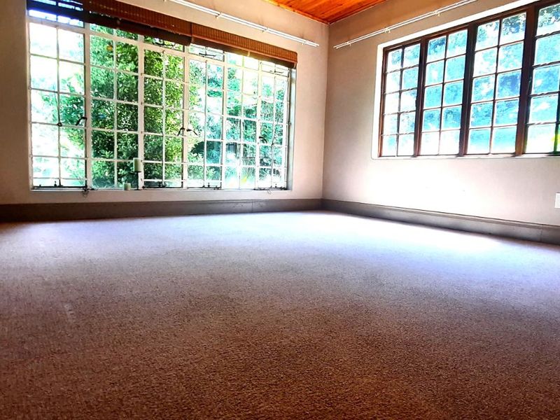 House For Sale in Ermelo Central - Photo 5