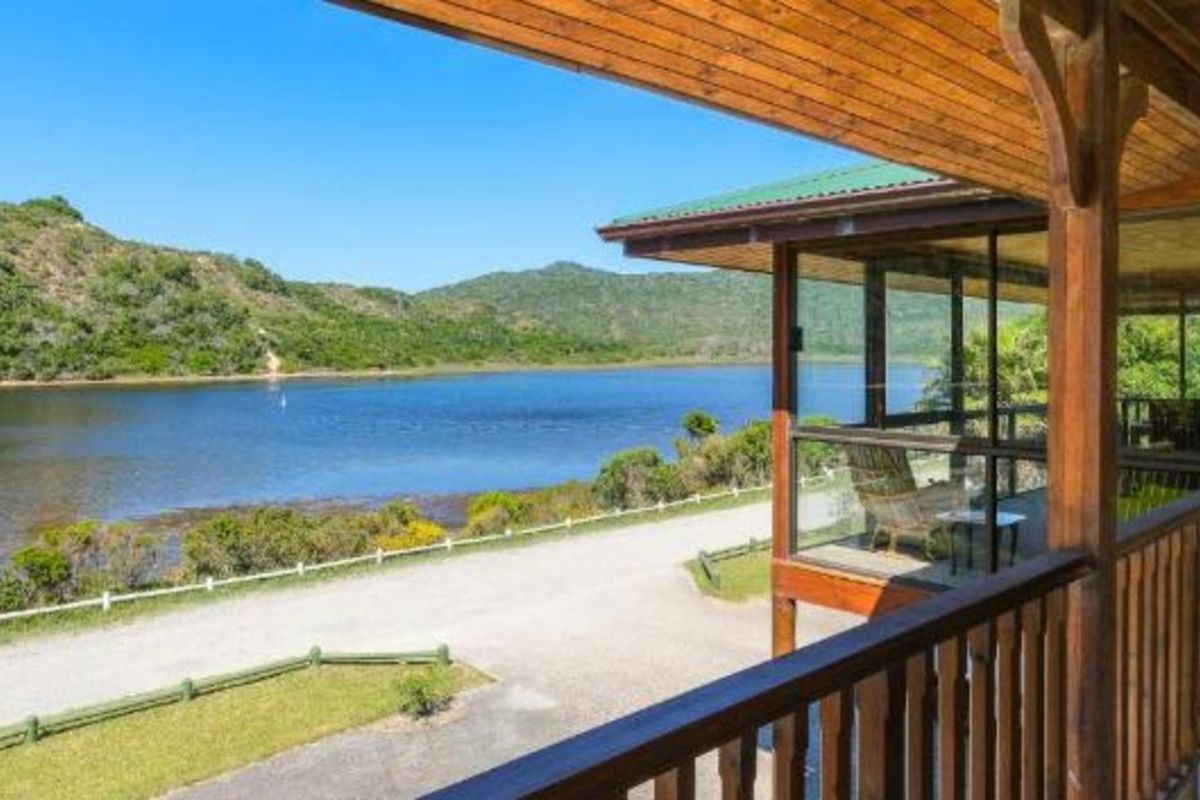 House For Sale in The Island - Photo 2