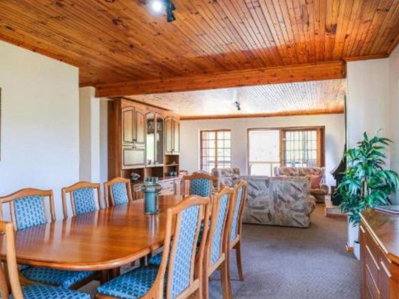 House For Sale in The Island - Photo 4