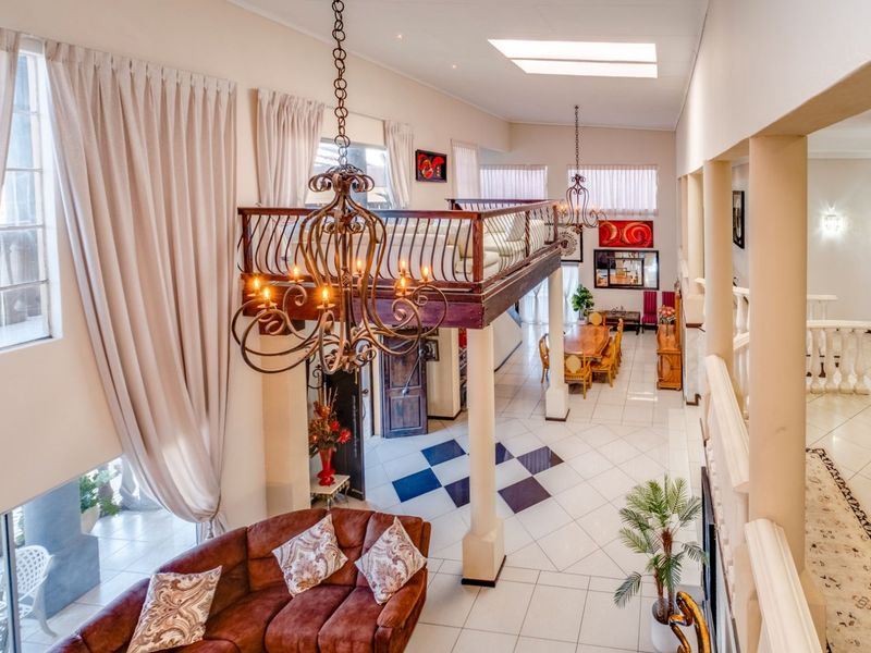 House For Sale in Noordheuwel - Photo 2