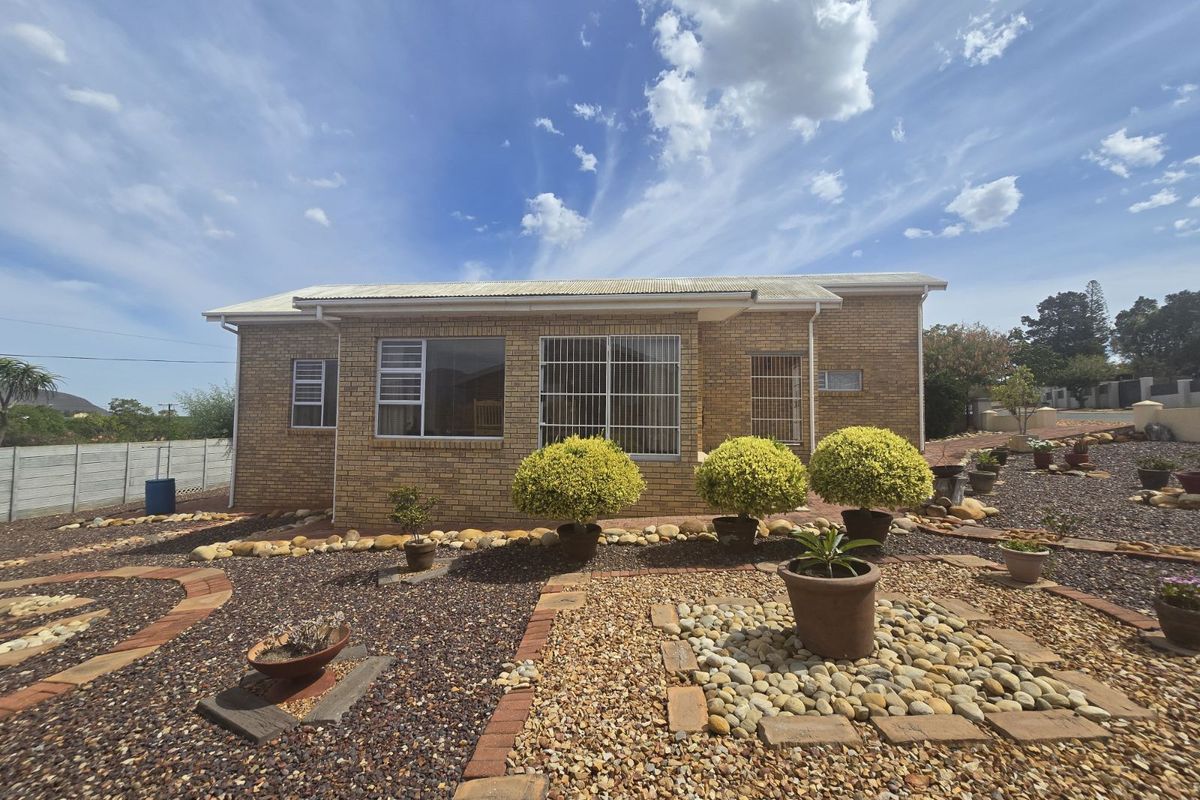 House For Sale in Bonnievale Central - Photo 2