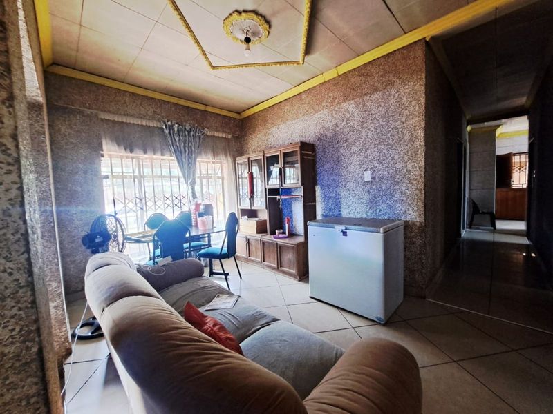 House For Sale in Mamelodi - Photo 6