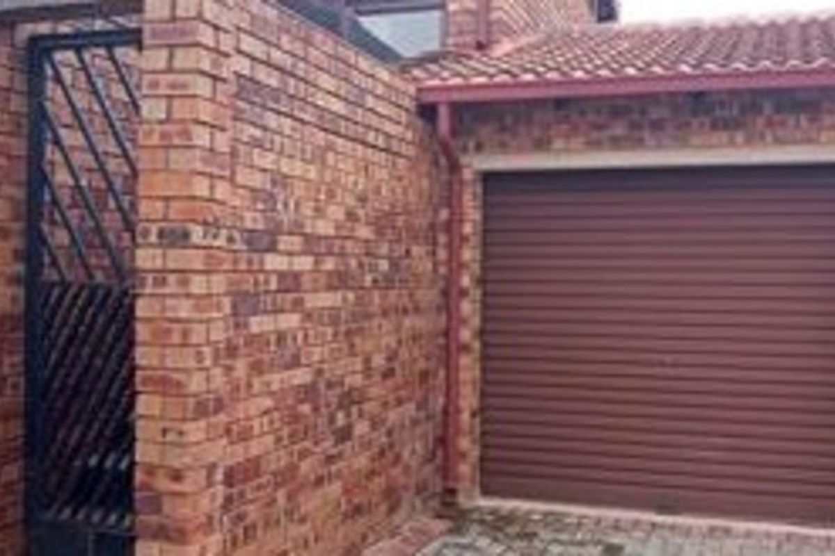 Apartment For Sale in Rangeview - Photo 4