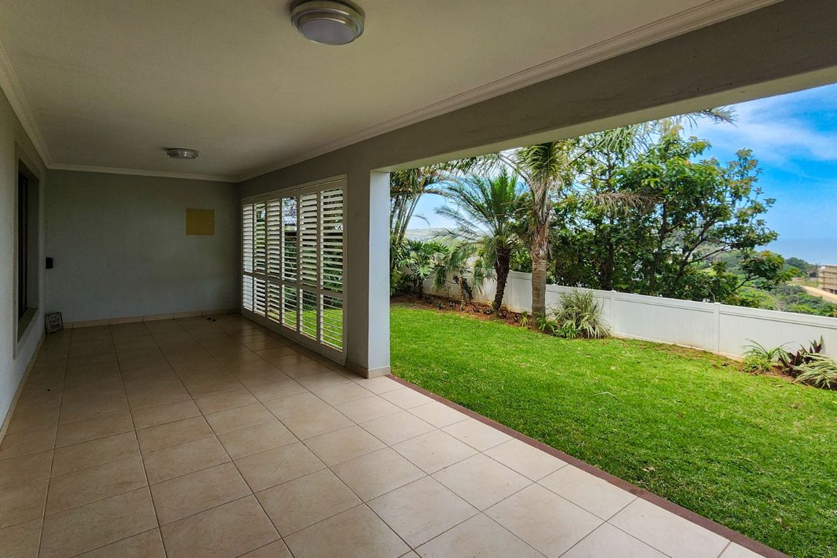 Townhouse For Sale in Sheffield Beach - Photo 5