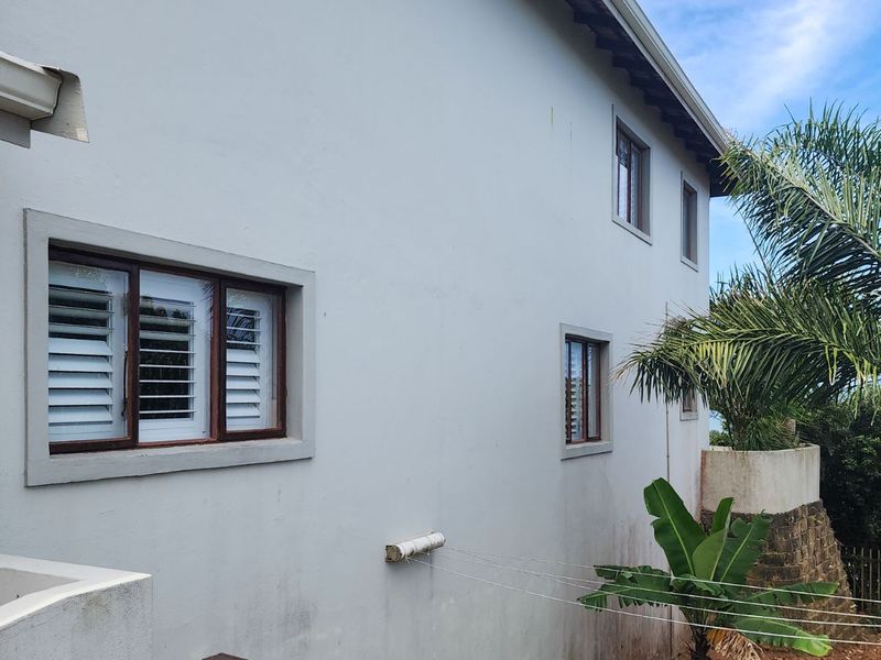 Townhouse For Sale in Sheffield Beach - Photo 8