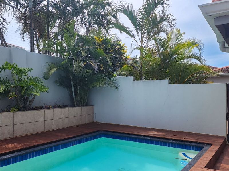 Townhouse For Sale in Sheffield Beach - Photo 9