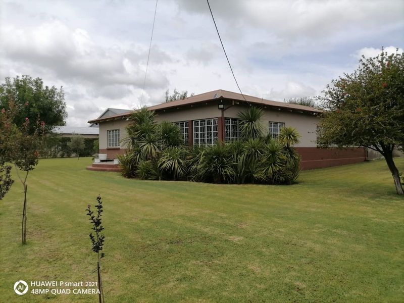 House For Sale in Marquard Central - Photo 1