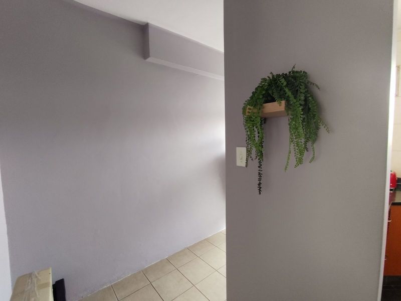 Apartment For Sale in Musgrave - Photo 2