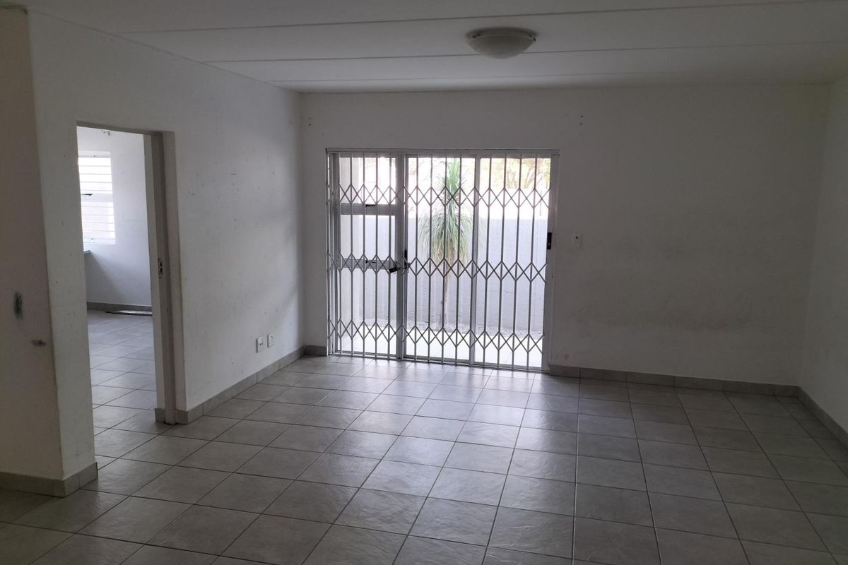 Apartment To Rent in Brixton - Photo 3