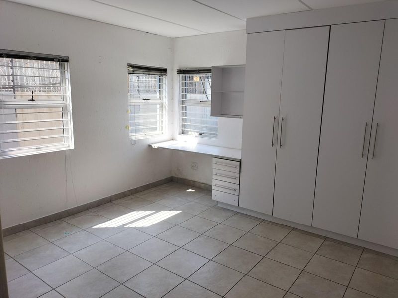 Apartment To Rent in Brixton - Photo 7