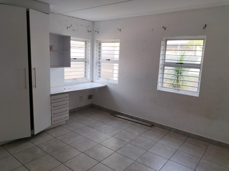 Apartment To Rent in Brixton - Photo 4