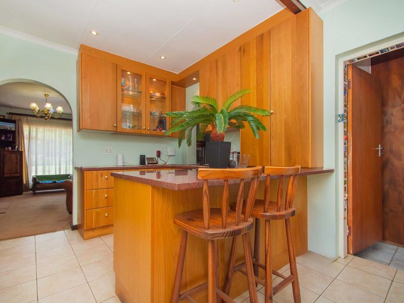 House For Sale in Weltevreden Park - Photo 9