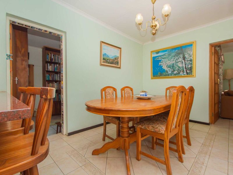 House For Sale in Weltevreden Park - Photo 8