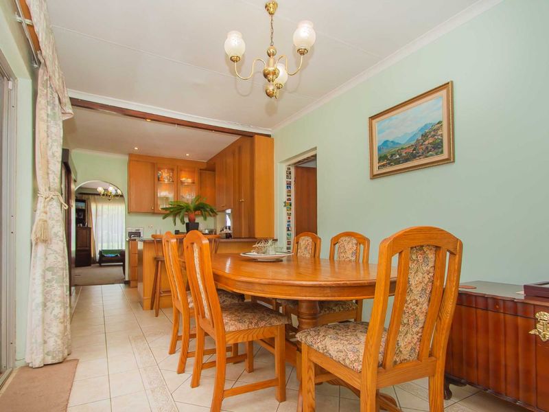 House For Sale in Weltevreden Park - Photo 6