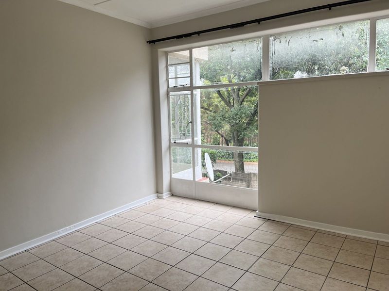 Apartment For Sale in Windsor East - Photo 10
